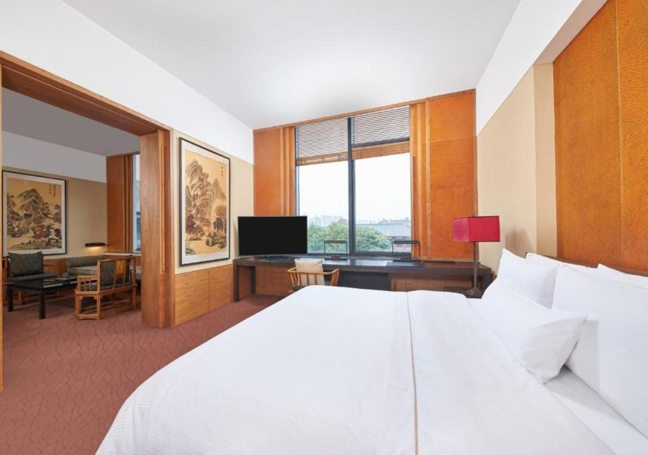 Отель The Westin Xi'An Сиань Экстерьер фото
